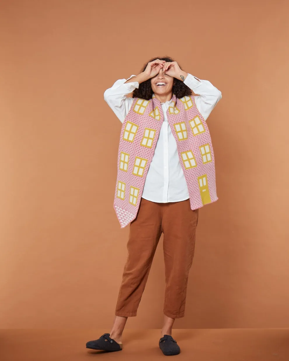 House Shaped Scarf - Nougat