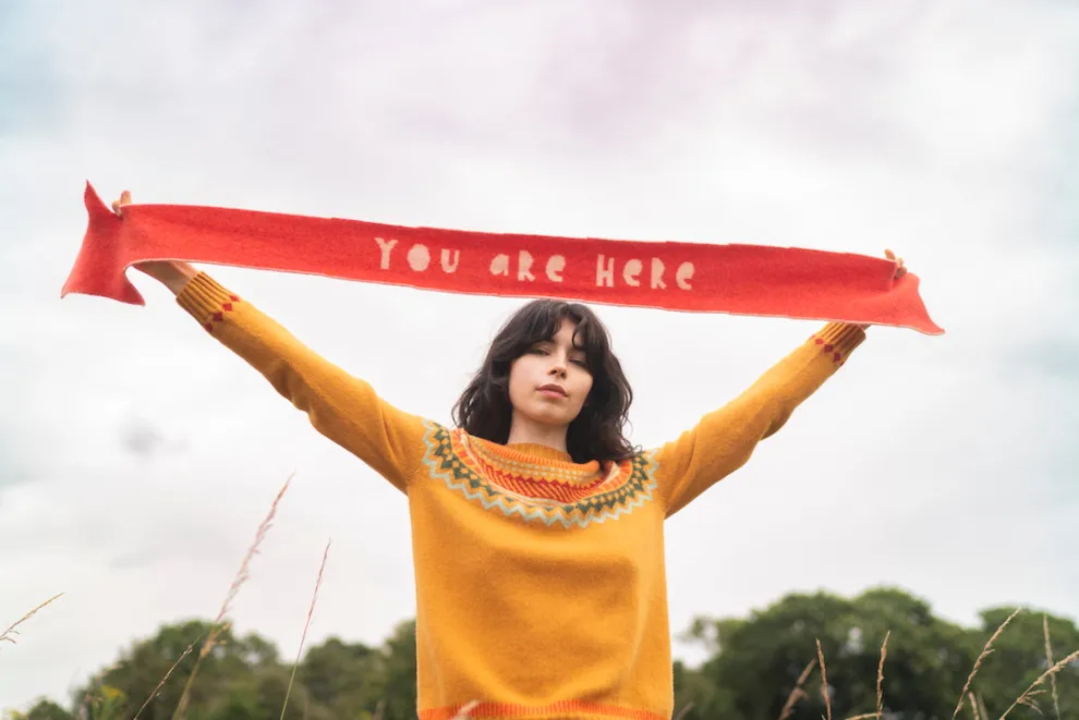 Arrow Scarf / You are here scarf