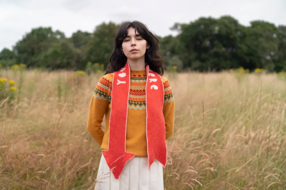Arrow Scarf / You are here scarf